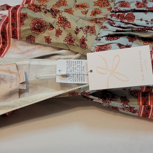 Gal Meets Glam Printed Fit and Flare Dress - Picture 12 of 14